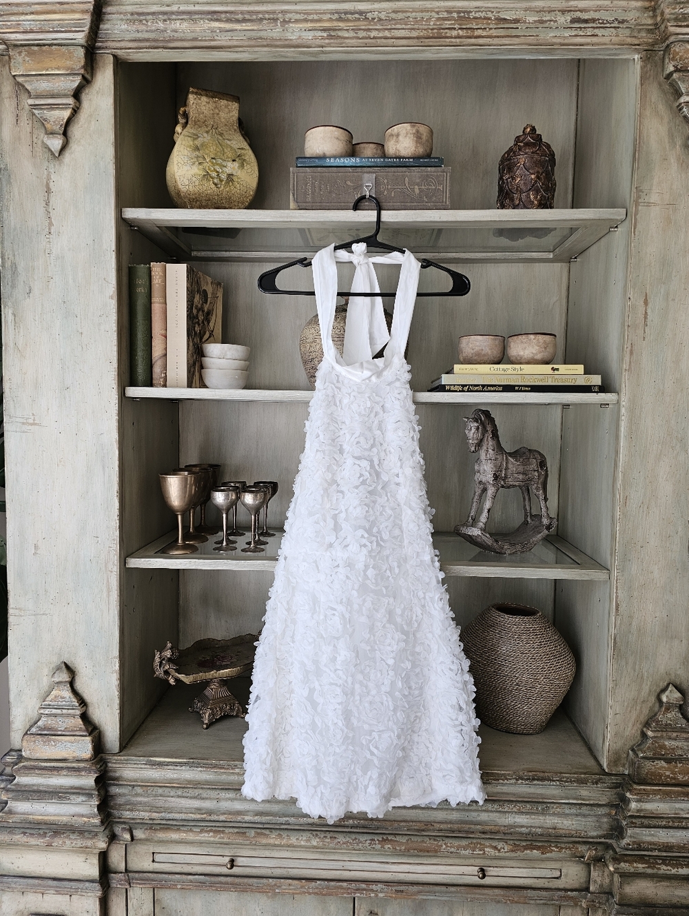 FAERIESTY Floral Appliqué White Ribbon Neck Halter Midi Dress - Picture 2 of 8